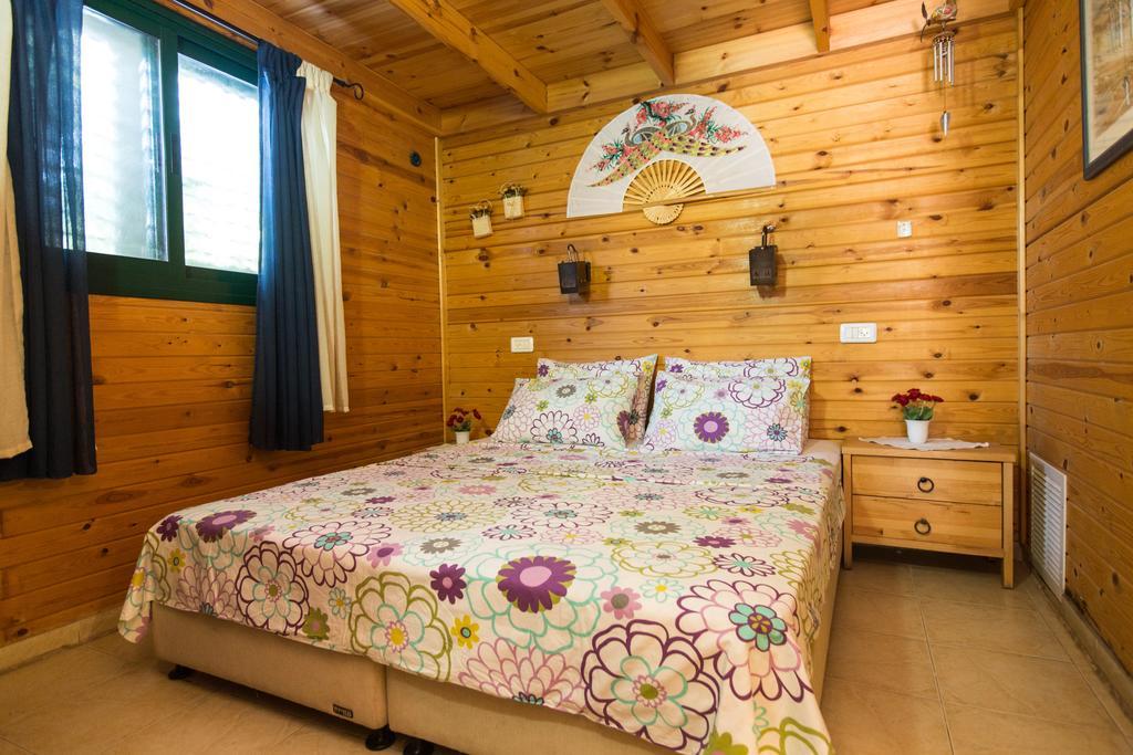 Leyad Hashmura Lodging Jesud ha-Ma'ala Exteriér fotografie